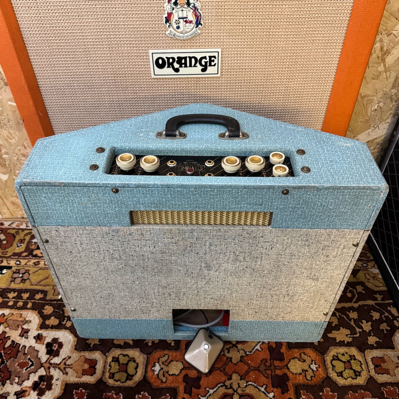 Vintage 1950s WEM Watkins Dominator MK1 Black V Front 2x10 Amplifier Combo Vintage 1950s WEM Watkins Dominator MK1 Black V Front 2x10 Amplifier Combo