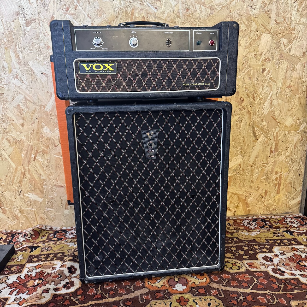 Vintage 1960s Vox Super Foundation Bass Guitar Amplifier FB118 Cabinet Vintage 1960s Vox Super Foundation Bass Guitar Amplifier FB118 Cabinet