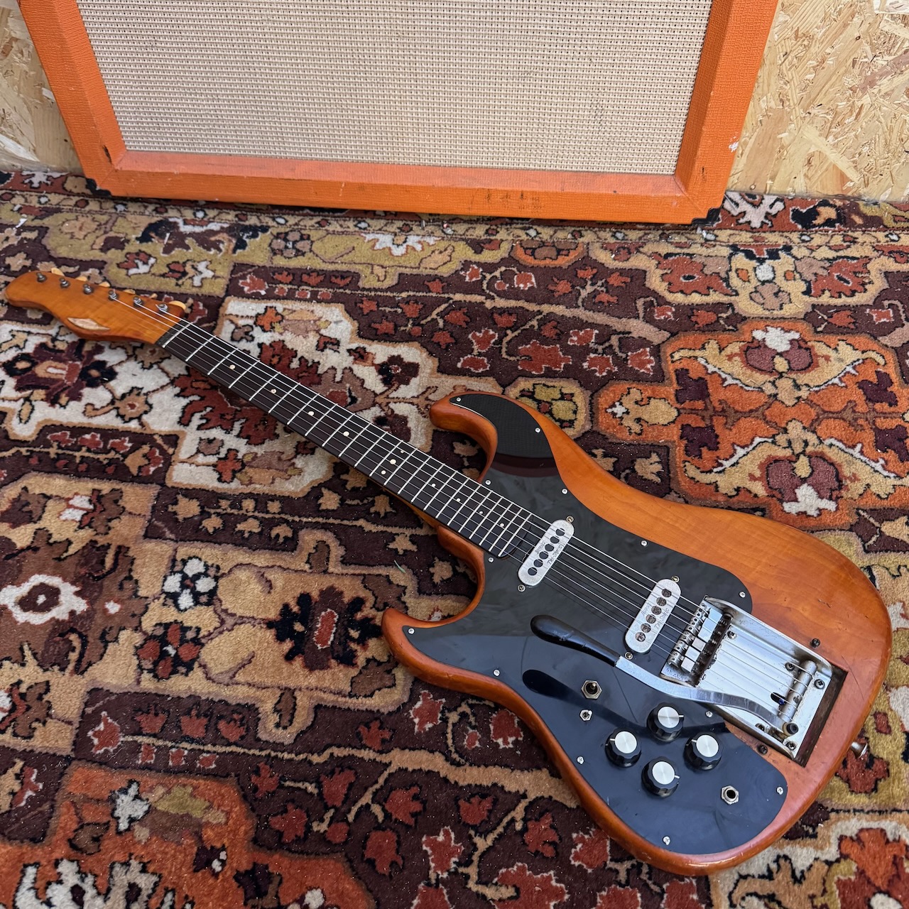 Vintage 1963 Burns Left Handed Shortscale Jazz Electric Guitar 1960s Vintage 1963 Burns Left Handed Shortscale Jazz Electric Guitar 1960s