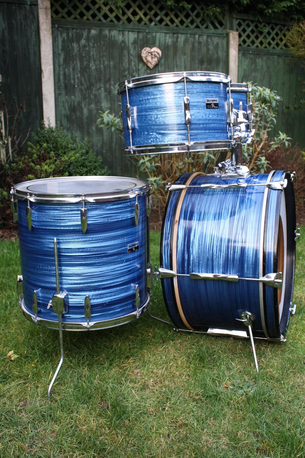 Vintage 1970s Premier Olympic Blue Silk Pearl Drum Kit Vintage 1970s Premier Olympic Blue Silk Pearl Drum Kit