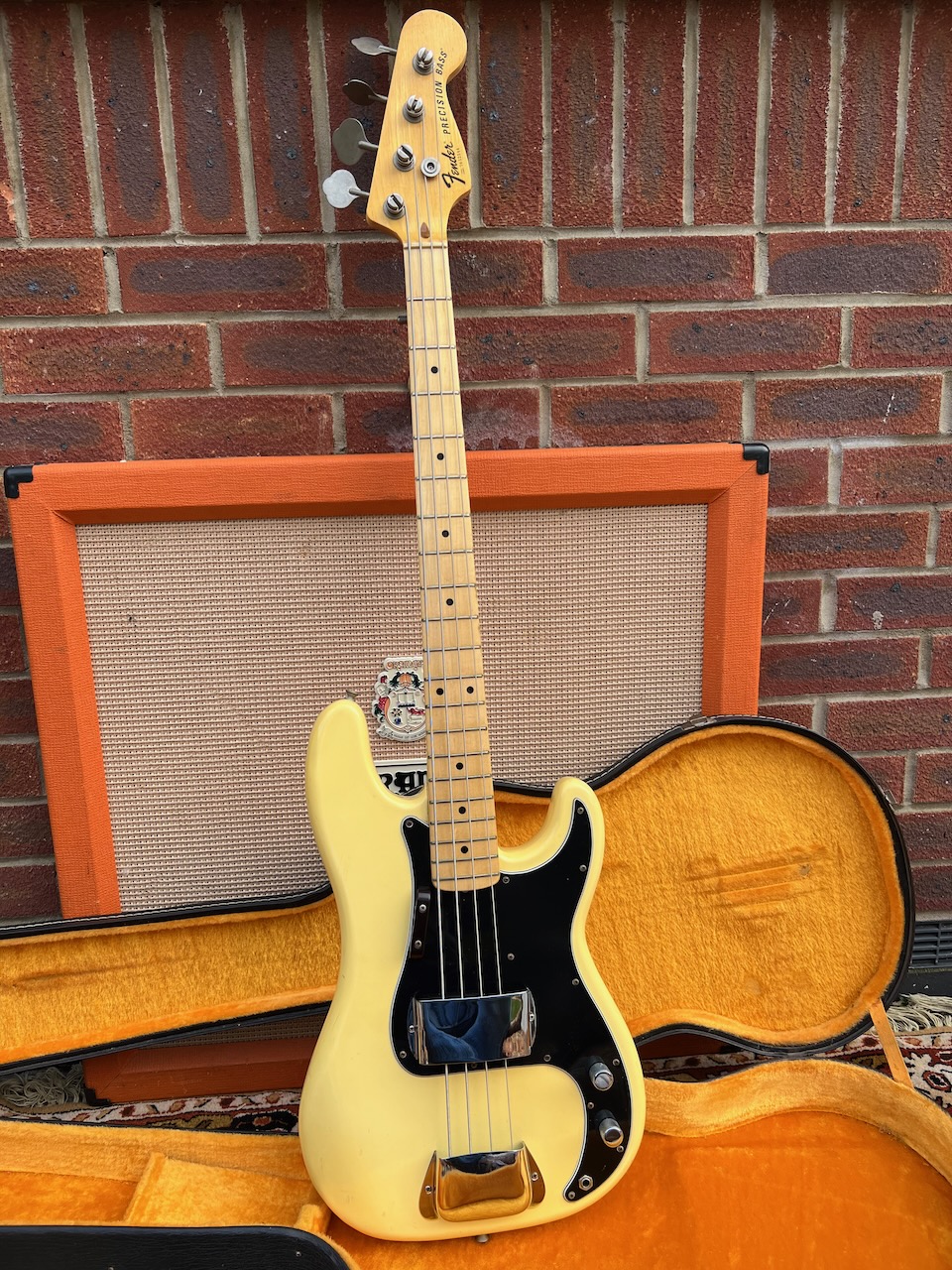 Vintage 1976 Fender USA Precision Olympic White Bass Guitar Vintage 1976 Fender USA Precision Olympic White Bass Guitar
