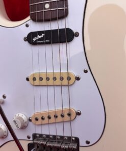 Vintage 1987 Fender Squier Stratocaster Japan White Left Stratocaster Guitar